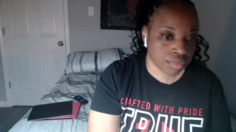 Snapshot of sexymona1218 chatting on 03.01.25 SexyMona online show from 03.01.25