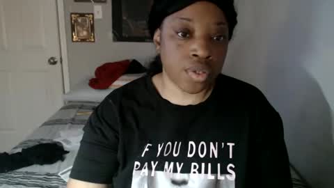 Snapshot of sexymona1218 chatting on 09.29.25 SexyMona online show from 09.29.25