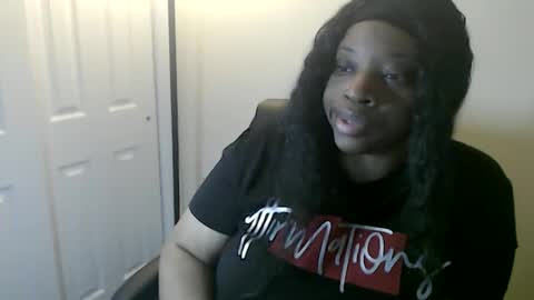 Snapshot of sexymona1218 chatting on 01.15.26 SexyMona online show from 01.15.26