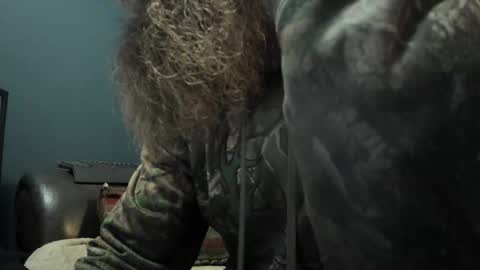 Sexymountainman420 online show from 10.29.25