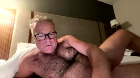 Raymond Art Model online show from 07.28.26
