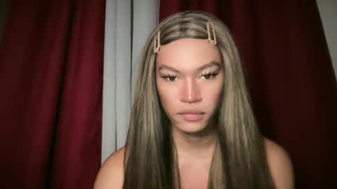 Snapshot of sexynakedweapon chatting on 06.02.26 LIEZEL online show from 06.02.26