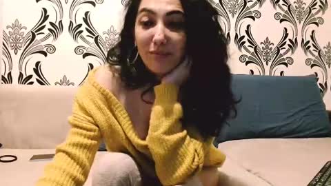 Snapshot of sexynaughtykitty chatting on 01.08.25 Myra online show from 01.08.25