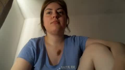Snapshot of sexynyu18 chatting on 06.22.26 Alex online show from 06.22.26