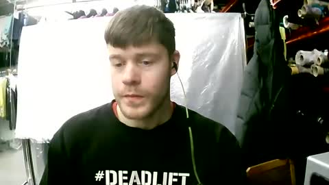 Snapshot of sexypornhot chatting on 01.29.25 Erikson online show from 01.29.25