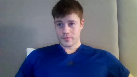 Snapshot of sexypornhot chatting on 10.29.25 Erikson online show from 10.29.25