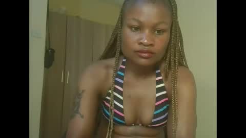 queenivy online show from 11.21.25