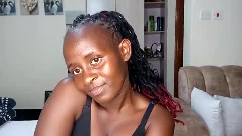 sexyreddebony online show from 01.17.25