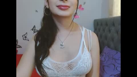 Venus Independent Model online show from 04.05.26