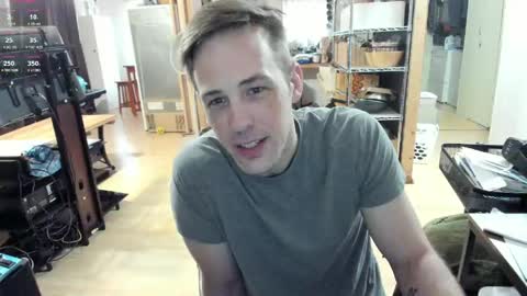 Snapshot of sexyscott26 chatting on 04.10.26 Scott online show from 04.10.26