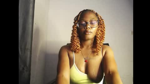 Darkskinned Rae online show from 04.10.26