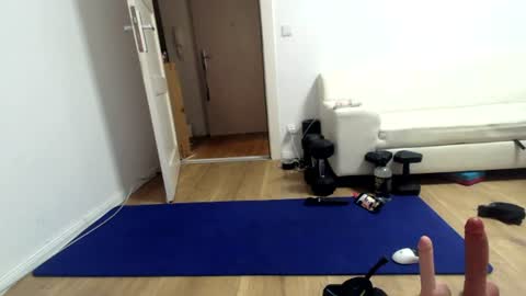 urPersonalToyboy420 online show from 06.12.26