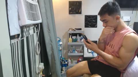 Snapshot of sexystrongcum chatting on 02.17.26 sexystrongcum online show from 02.17.26