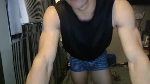 Snapshot of sexystrongcum chatting on 02.18.26 sexystrongcum online show from 02.18.26