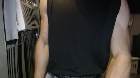 Snapshot of sexystrongcum chatting on 02.24.26 sexystrongcum online show from 02.24.26