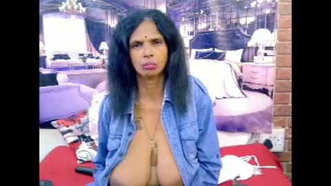 Snapshot of sexyva4u2luv chatting on 06.30.26 sexyva4u2luv online show from 06.30.26