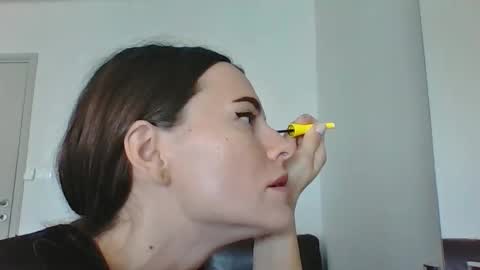 Snapshot of sexyviolettcat chatting on 01.12.26 Victory online show from 01.12.26