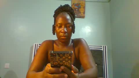 VIVIAN online show from 03.02.25