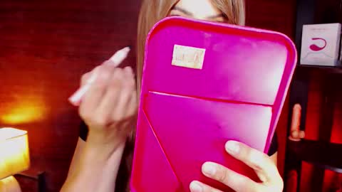 Audrey Maristela online show from 09.17.25