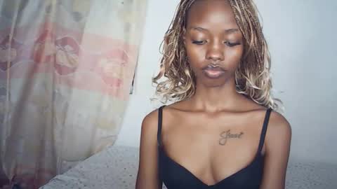 sexyzuriel online show from 03.18.26