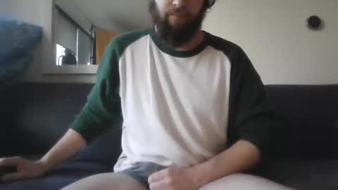 Snapshot of sg556 chatting on 01.17.25 Gee online show from 01.17.25