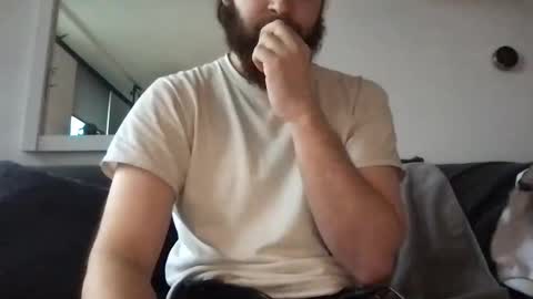 Snapshot of sg556 chatting on 01.19.25 Gee online show from 01.19.25