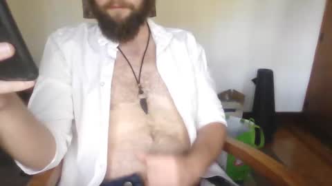 Snapshot of sg556 chatting on 09.18.25 Gee online show from 09.18.25