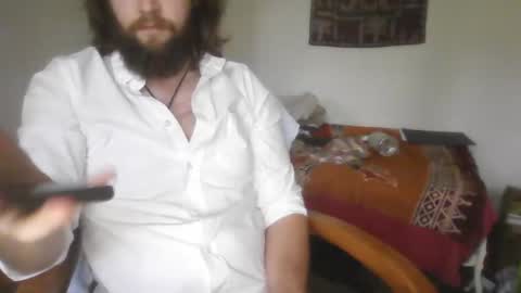 Snapshot of sg556 chatting on 09.21.25 Gee online show from 09.21.25