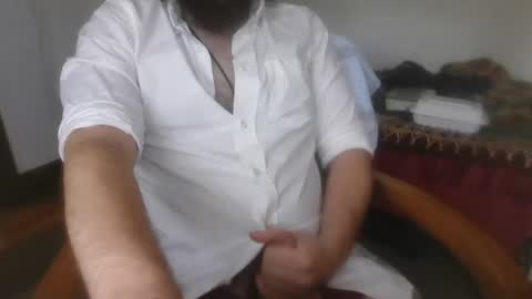 Snapshot of sg556 chatting on 09.29.25 Gee online show from 09.29.25