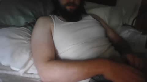 Snapshot of sg556 chatting on 10.05.25 Gee online show from 10.05.25