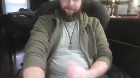 Snapshot of sg556 chatting on 10.23.25 Gee online show from 10.23.25