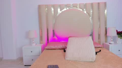 Shaina online show from 12.17.24