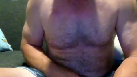 Snapshot of shakeyman889 chatting on 06.29.26 shakeyman889 online show from 06.29.26