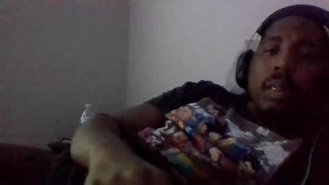 Shameak online show from 10.31.25