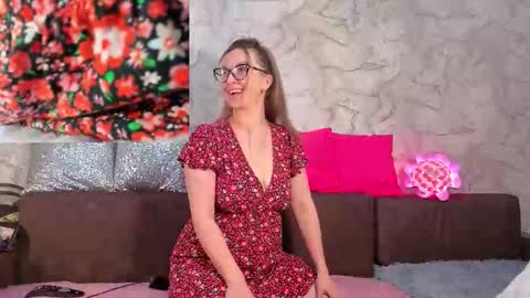 Svetlana ...........help me get 100 reactions before the end of the year Thumb up if you like me I appreciate it and thank you online show from 12.20.25