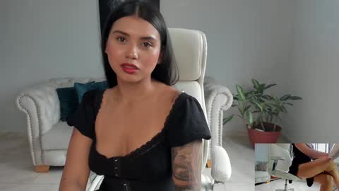 Snapshot of shanabellucy chatting on 02.03.25 onlyfans shanabellucy online show from 02.03.25