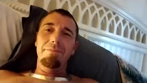 shane198569 online show from 10.19.25