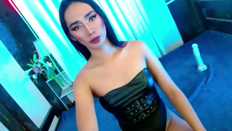 MISS SHANE online show from 02.10.25