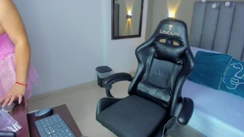 Shanel online show from 04.09.26