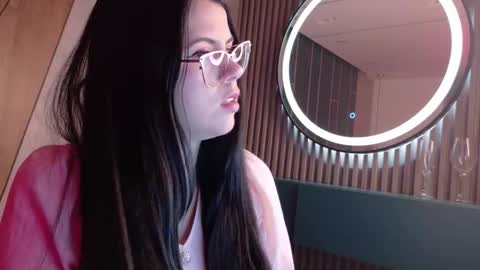 Shanell Moore online show from 01.08.26