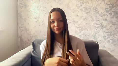 Evi online show from 04.17.26