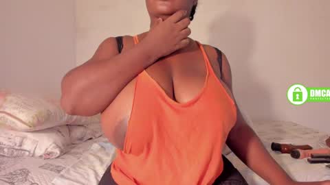 Snapshot of shannick03 chatting on 01.19.25 shack03 online show from 01.19.25