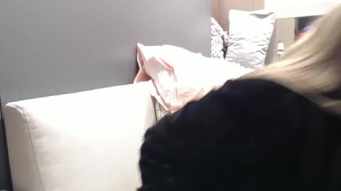 Shannon07 online show from 12.27.24