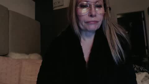 Shannon07 online show from 01.01.25