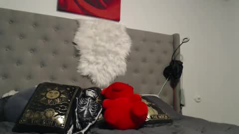 Shannon07 online show from 01.14.25