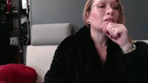 Shannon07 online show from 01.26.25