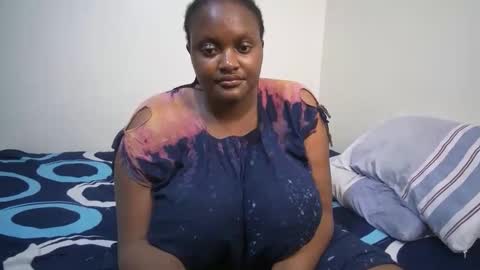 Snapshot of shanny_123 chatting on 02.25.26 shanny_123 online show from 02.25.26