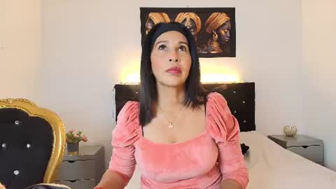 Snapshot of shanon_mature_ chatting on 06.11.26 Shanon online show from 06.11.26
