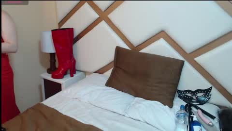 Snapshot of shantal_collinss chatting on 12.01.25 shantal_collinss online show from 12.01.25