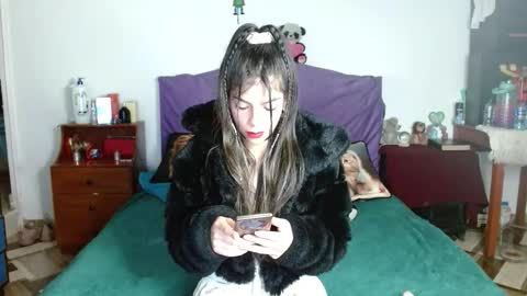 Shantal online show from 10.16.25